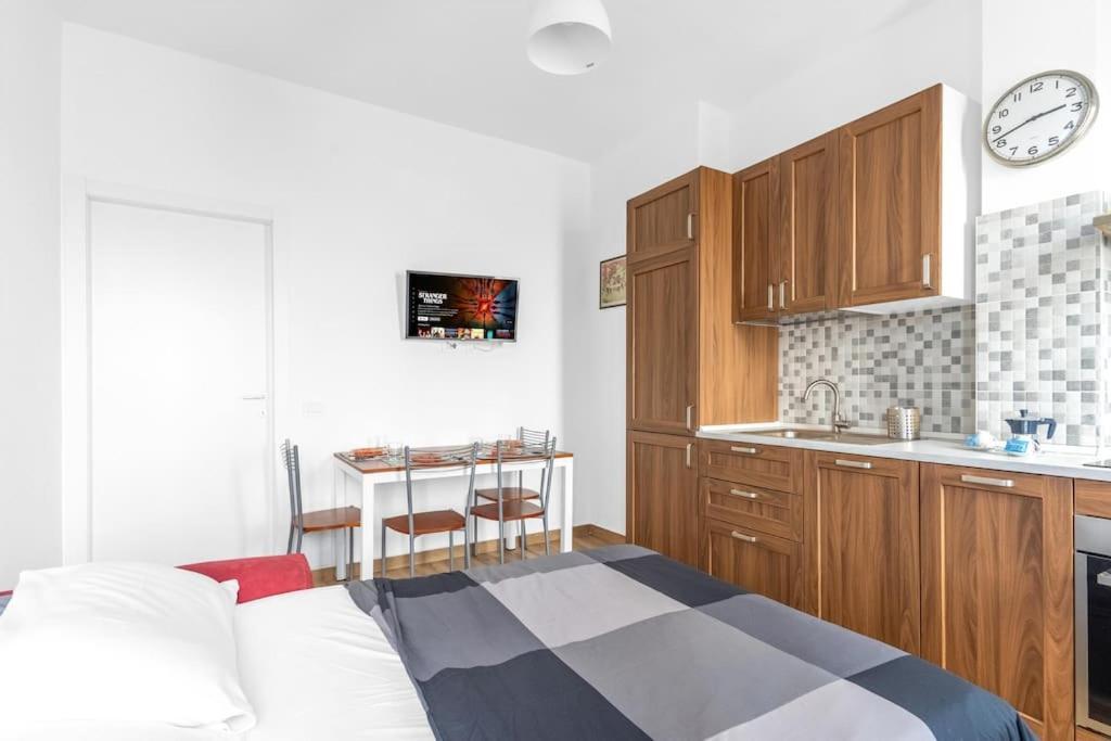 Appartement X4-self Check-in-m2 Famagosta-ac Milan